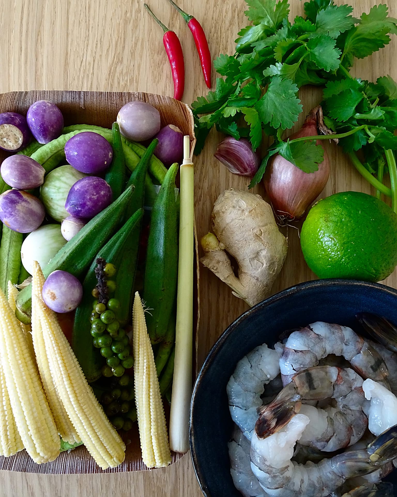 Soupe thaï aux crevettes et curry rouge - Ingrédients 2