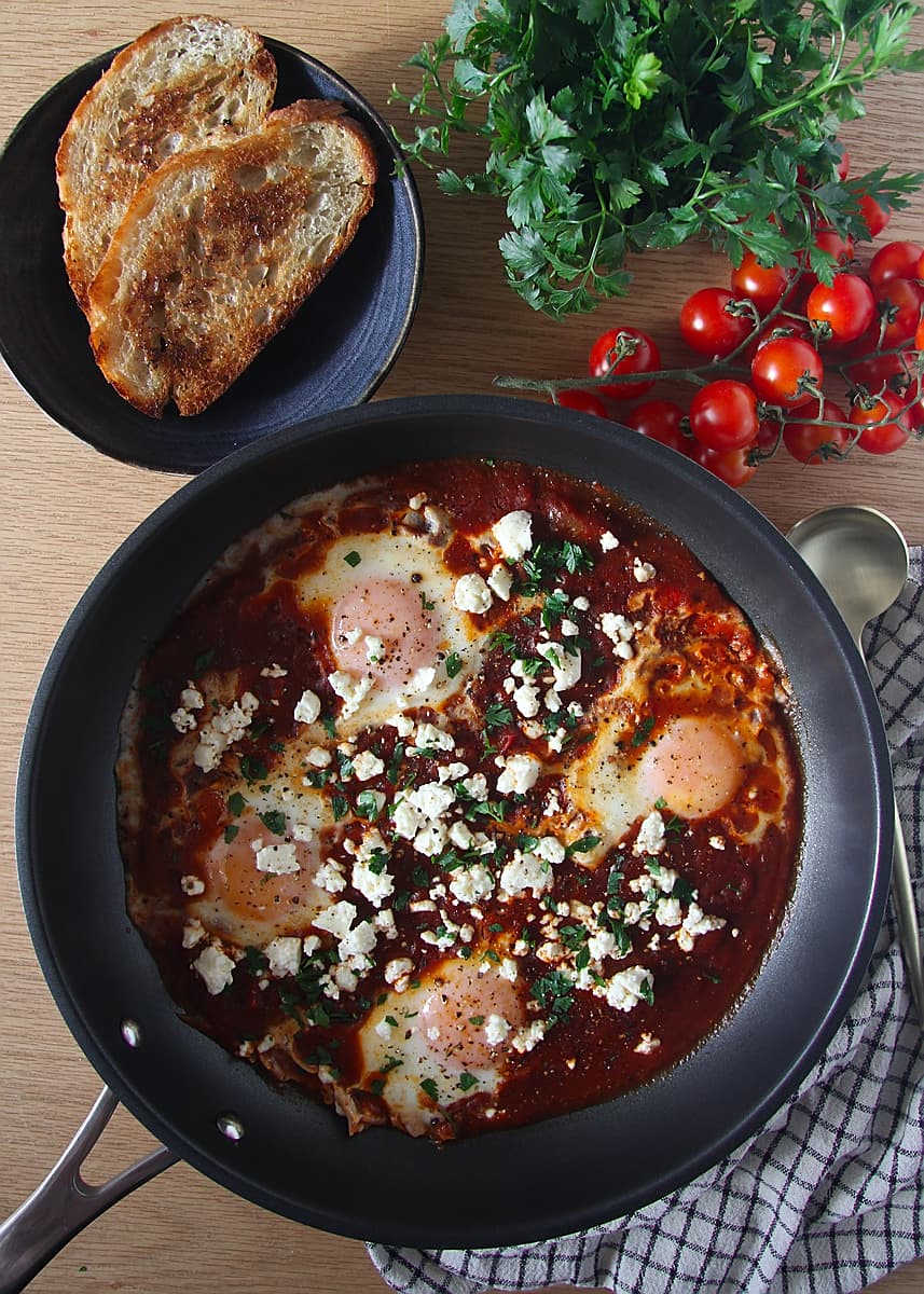 Shakshouka aux poivrons et à la feta